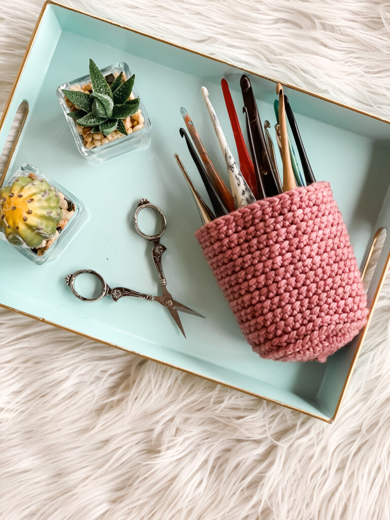 Easy Crochet Hook Holder - Free Pattern - Hooked Hazel