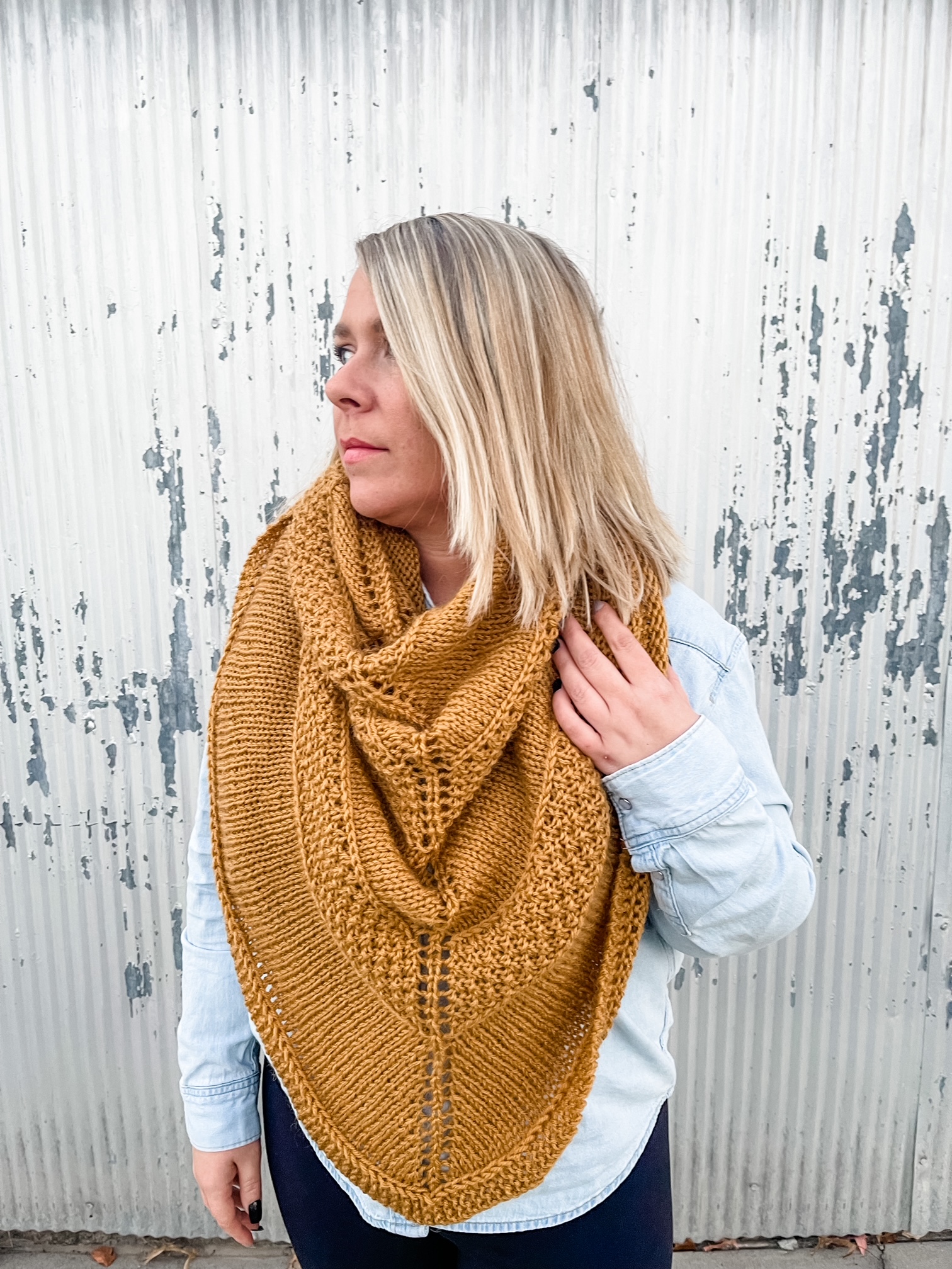 Simpliciknit Shawl - Free Knit Shawl Pattern - Hooked Hazel